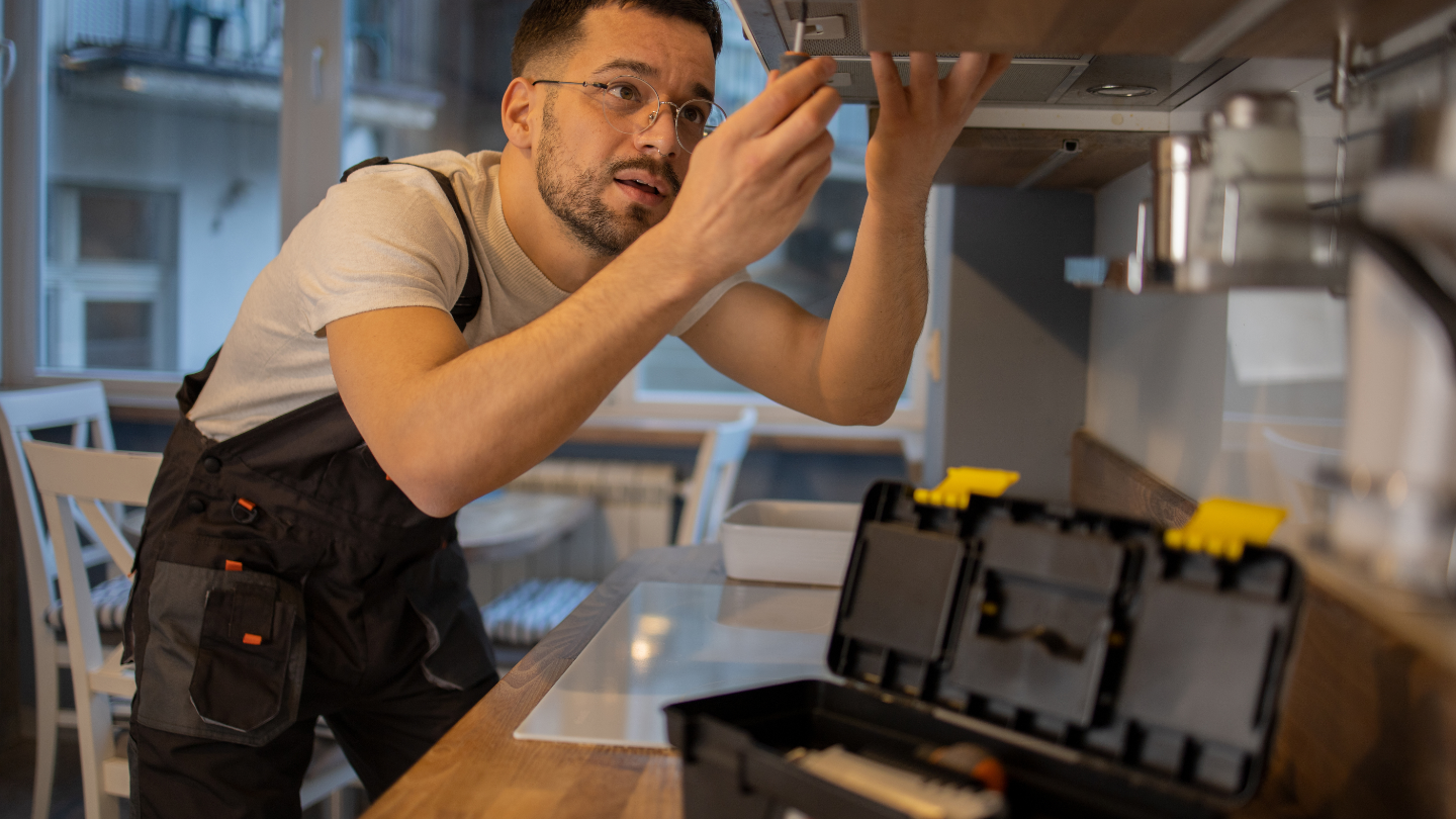 Book a New Orleans Handyman on House Fly